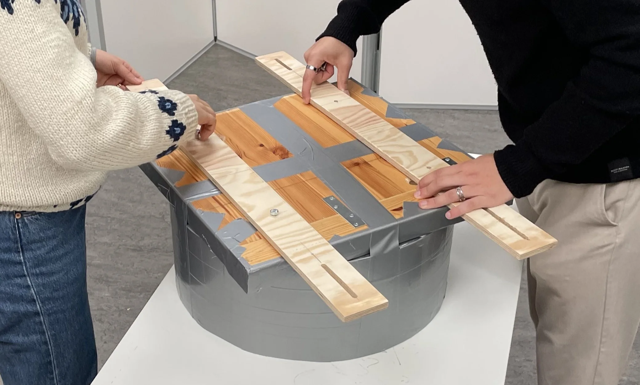Exploded view of adapter